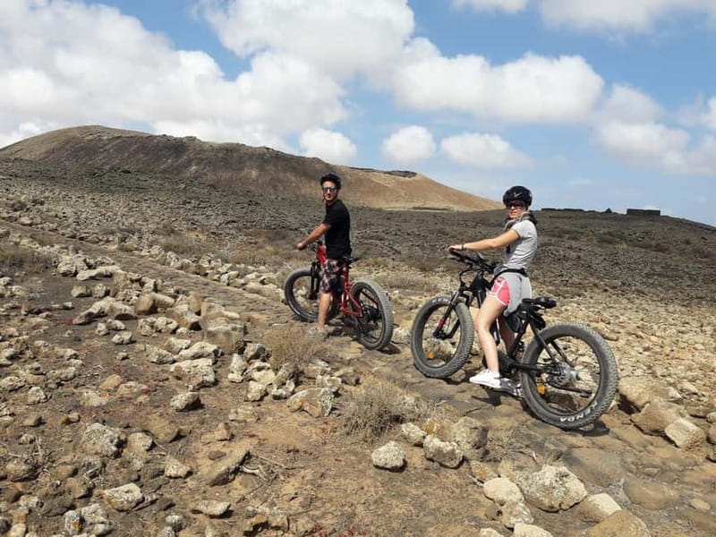 From Corralejo: Fuerteventura Guided E-Bike/E-scooter Tour - Guides, safety, and the group atmosphere