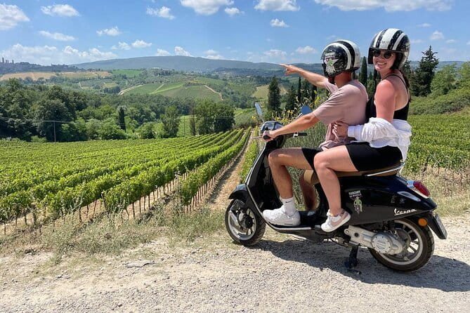 From Florence: Small-Group Tuscany Vespa Tour with Lunch & Wine - The morning start in Florence