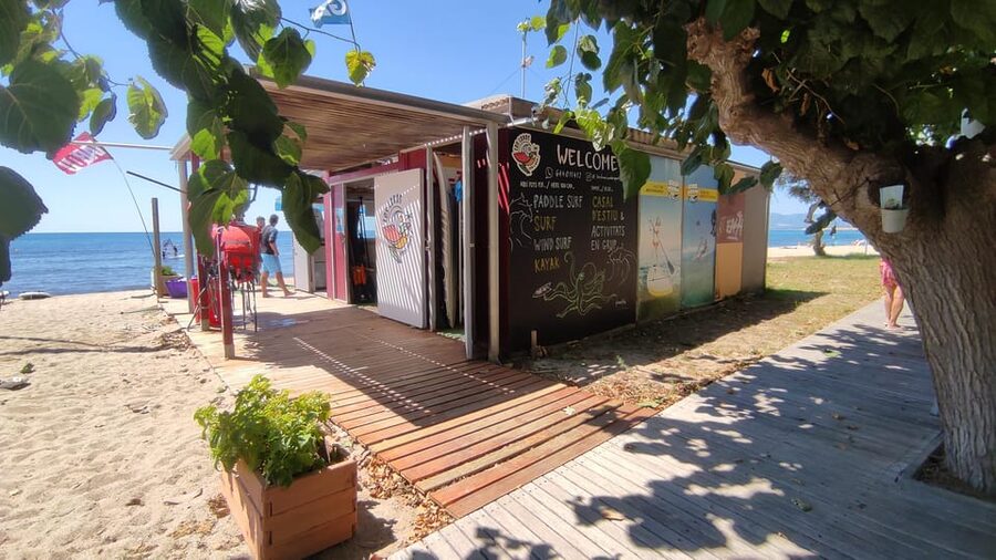 From Salou: Tour scooter guided+kayak Cambrils with pickup - The 20-minute scooter ride around Cambrils