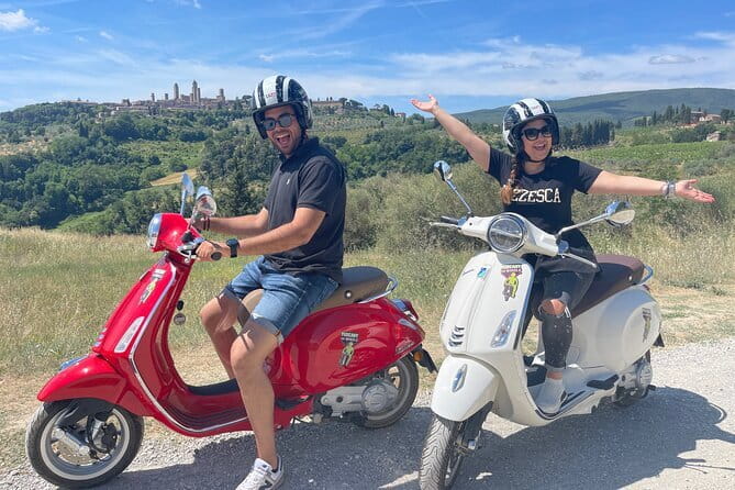 From San Gimignano: Tuscany Vespa Tour, Lunch & Wine Tasting - San Gimignano and the winery lunch