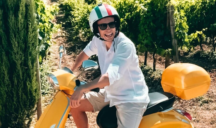 From San Gimignano: Vespa Tour in Chianti - Why a Vespa is a good match for Chianti