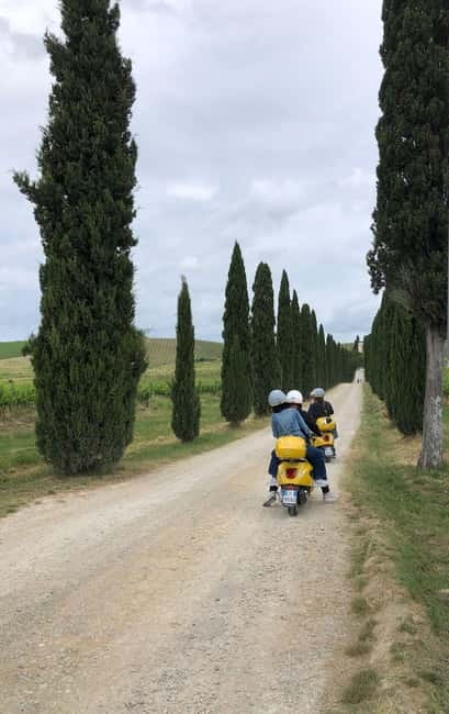 From Siena/Badesse: Vespa & Chianti Tour in the Tuscan Hills - Castellina in Chianti gives the ride a human scale