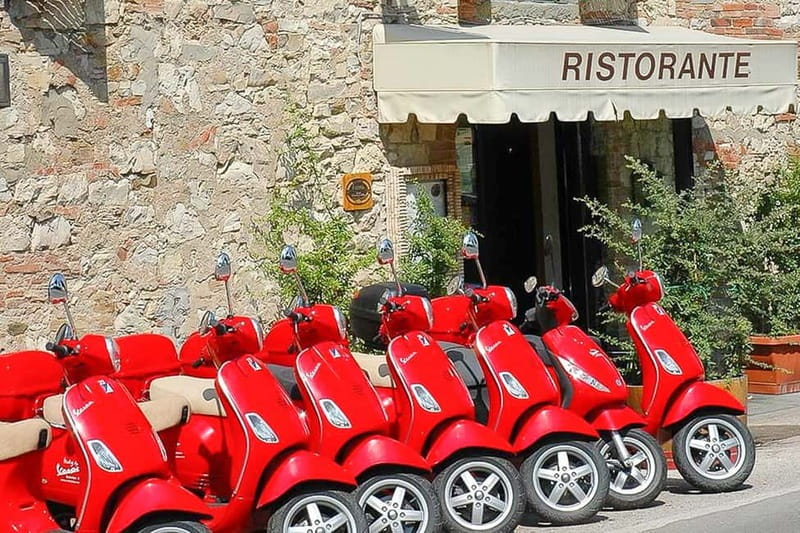 From Siena/Badesse: Vespa & Chianti Tour in the Tuscan Hills - Who will enjoy this tour most