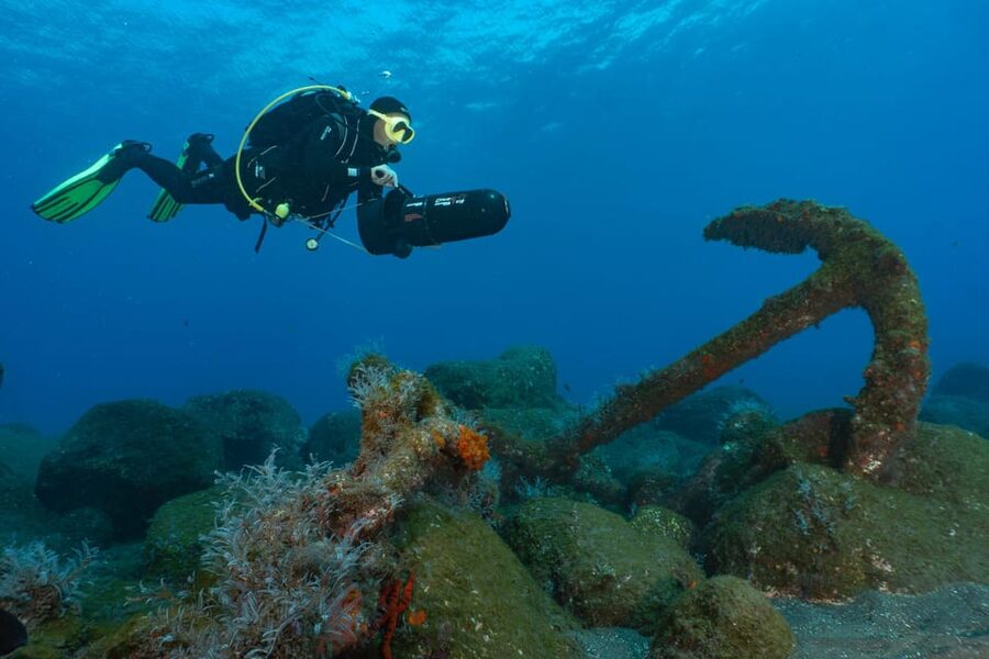 Funchal: DPV- Scooter Dive Adventure - Languages, cancellation, and group details