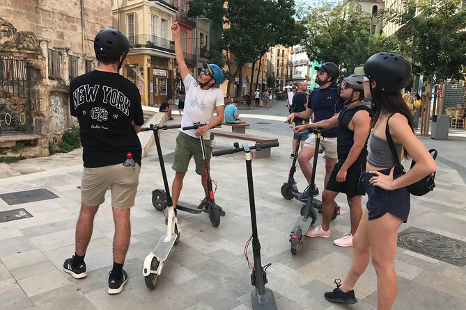 Glide through Valencia by Electric Scooter - Key points at a glance