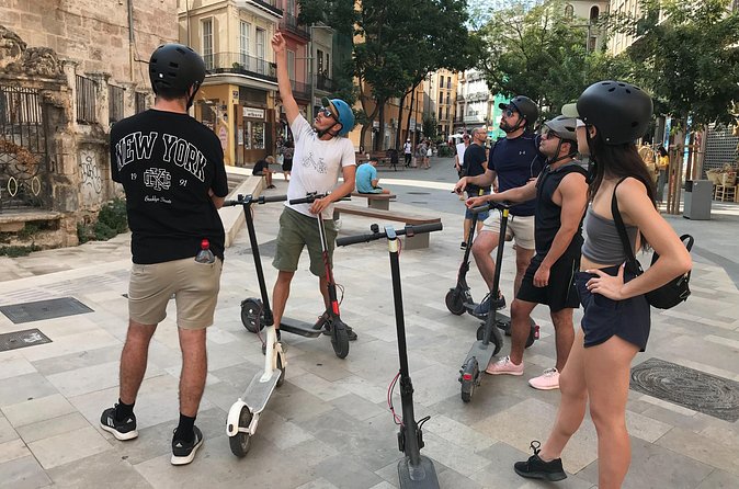 Glide through Valencia by Electric Scooter - How the guide can shape the experience