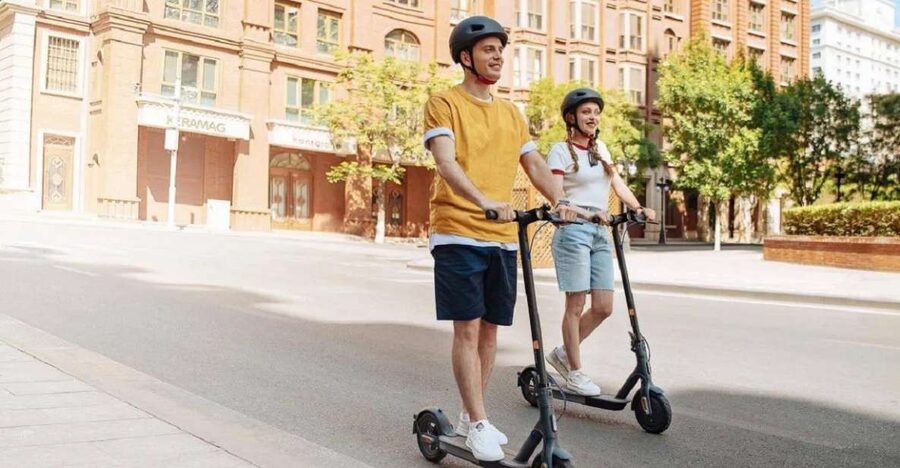 Gran Canaria: Rent Electric Scooter Kick Start - Building a Route Around the 30-Kilometer Battery