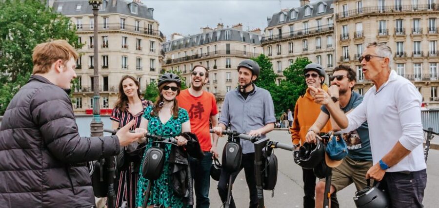 Guided Electric Scooter Tour of Paris - The Louvre Palace and central Paris