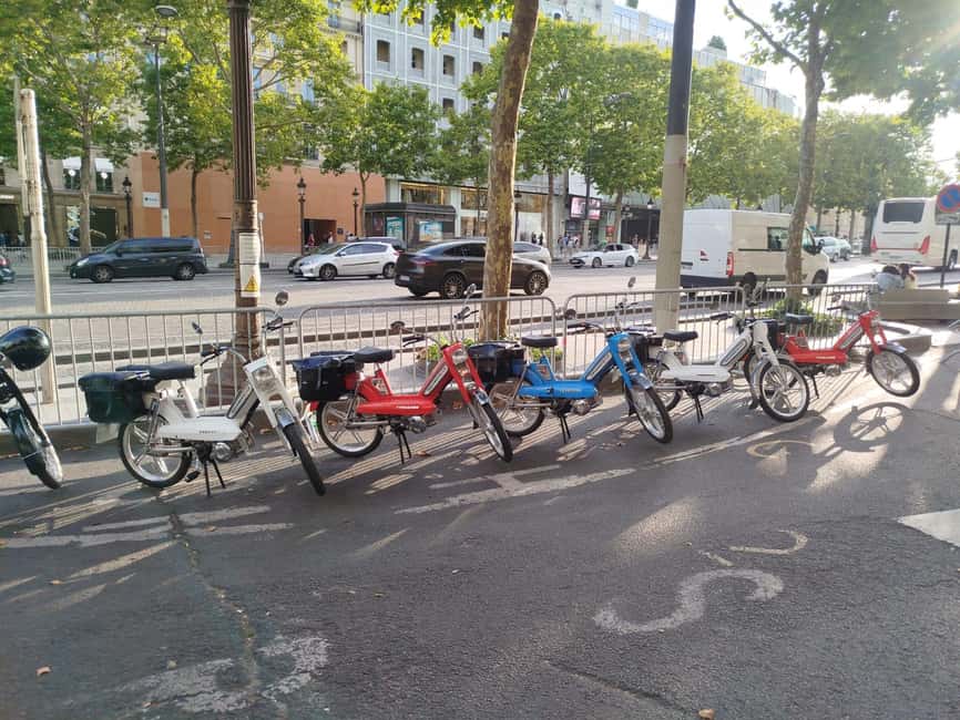 Guided tour of Paris on an electric Peugeot 103 moped - Why an electric Peugeot 103 changes the Paris sightseeing game