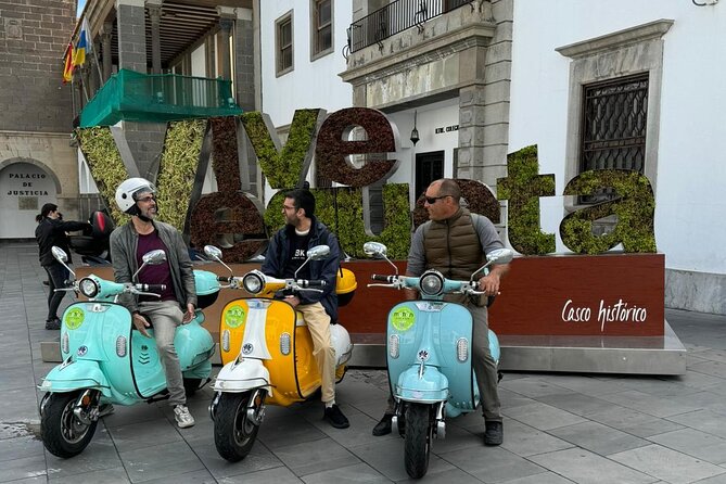 Guided Tour With Electric Moped - Las Coloradas and the bay of Las Canteras