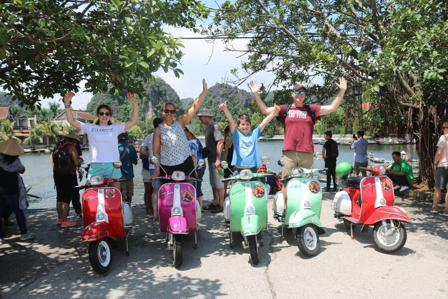 Hanoi 4.5-Hour Vespa Tour city tour - Botanical garden, Huu Hiep Lake, and the B52 crash site