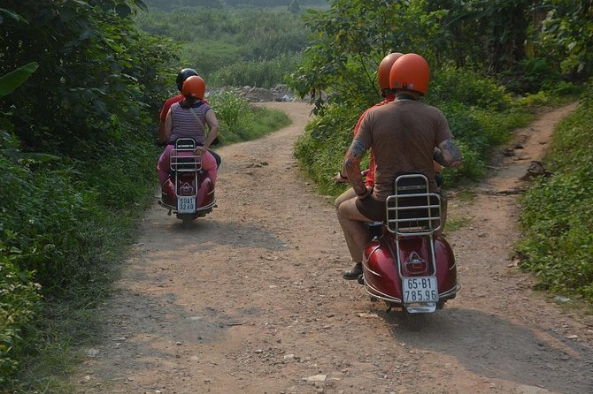 Hanoi By Vespa Tours: HISTORY + CULTURE + SIGHT + FUN 2,5 Hours - Lakes, temples, and the city’s major sights