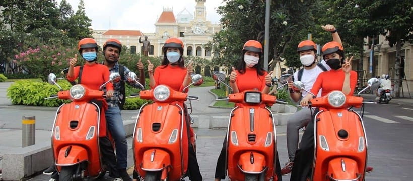 Hanoi Hidden Gems: Jeep, Vespa or Motorbike Tour - West Lake and the return through local streets