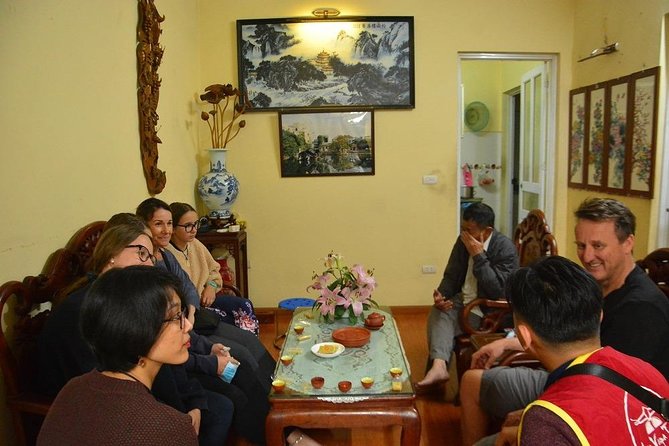 Hanoi Vespa Tours: Full Day Hanoi City & Countryside Vespa Tours - Three hours around Co Loa and the Red River farms