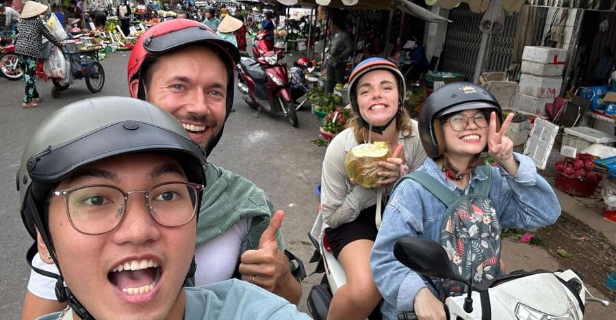 HCM City: Sightseeing Tour with Coffee and Fruit by Scooter - Ho Thi Ky Flower Market and the nearby Cambodian Market