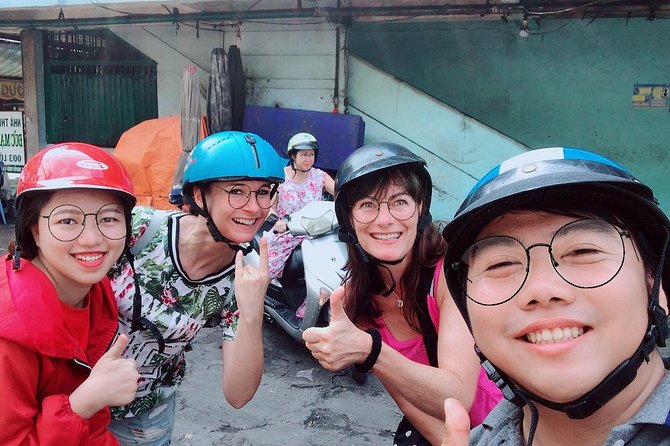 Ho Chi Minh city Street Food by scooter tour | female driver - Why a scooter is a smart way to meet Saigon