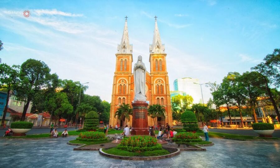 Ho Chi Minh: Historical City Scooter Tour - Chinatown, Cholon, And The Thien Hau Temple