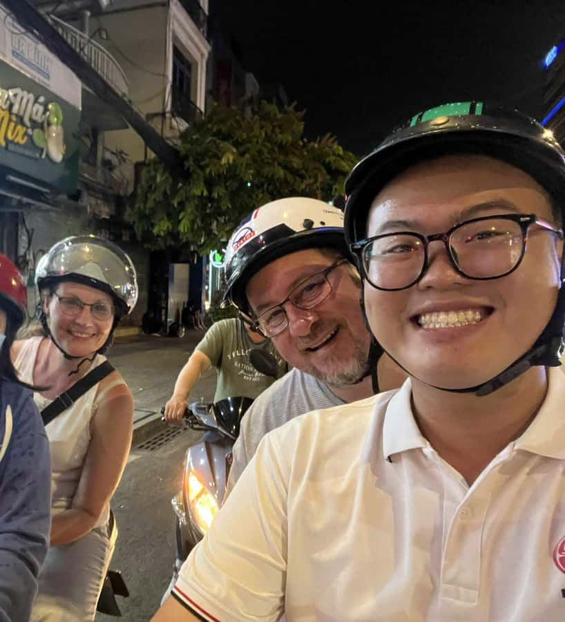 Ho Chi Minh: Local Food Tour by Scooter with Vegan Option - A four-hour introduction to Saigon by scooter