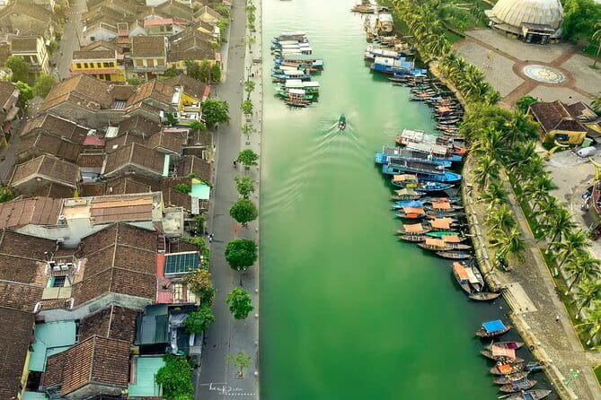 Hoi An Cooking Class & Vespa Cooking Adventure Tour - Group size, comfort, and the scooter question