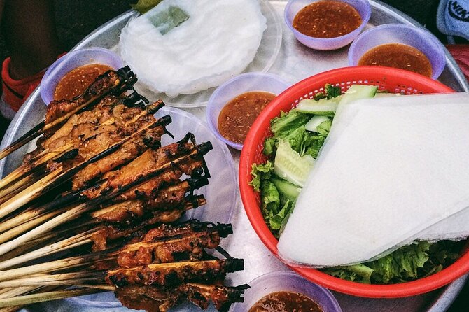Hoi An Vespa Food Tour: Authentic & Exotic Food Culture - The 6 p.m. start and the first ride