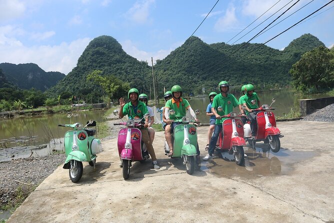 Hoi An Vespa Tour Rural Villages Experience - Along the river to fish farms and traps