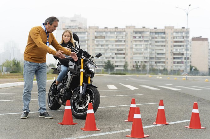 Jakarta Scooter Lessons and Motorcycle Lessons - How flexible scheduling helps