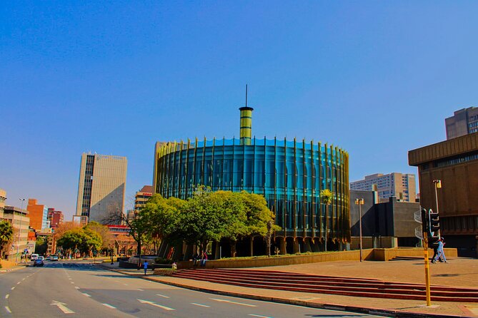 Johannesburg Street Art & Museum Walking or E-scooter Tour - What the guide quality means for your experience