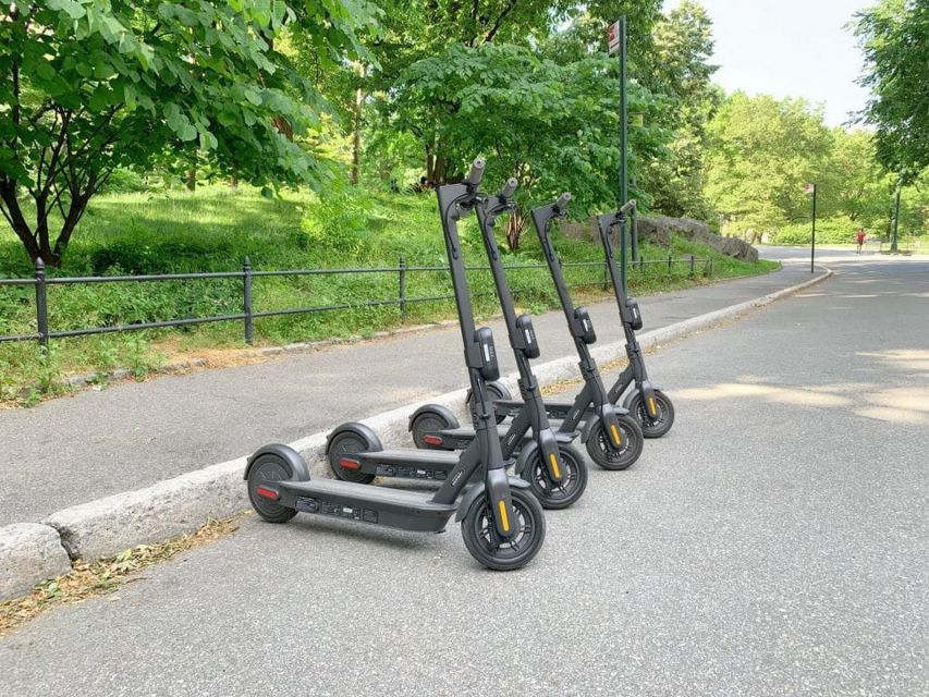 Krakow: 2h Old Town Scooter Tour - Key Points at a Glance