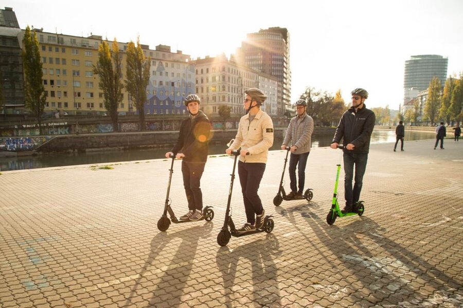 Krakow: 2h Old Town Scooter Tour - Following the Royal Route into Main Market Square