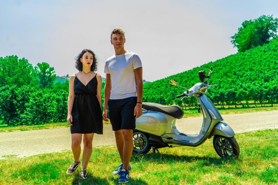 LANGHE: Vespa tour with a delicious Barolo wine tasting - Why this ride works so well in the Langhe
