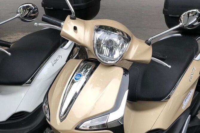 Liberty scooter rental Piaggio 50cc (4T) Paris - Getting around Paris on a 50cc scooter
