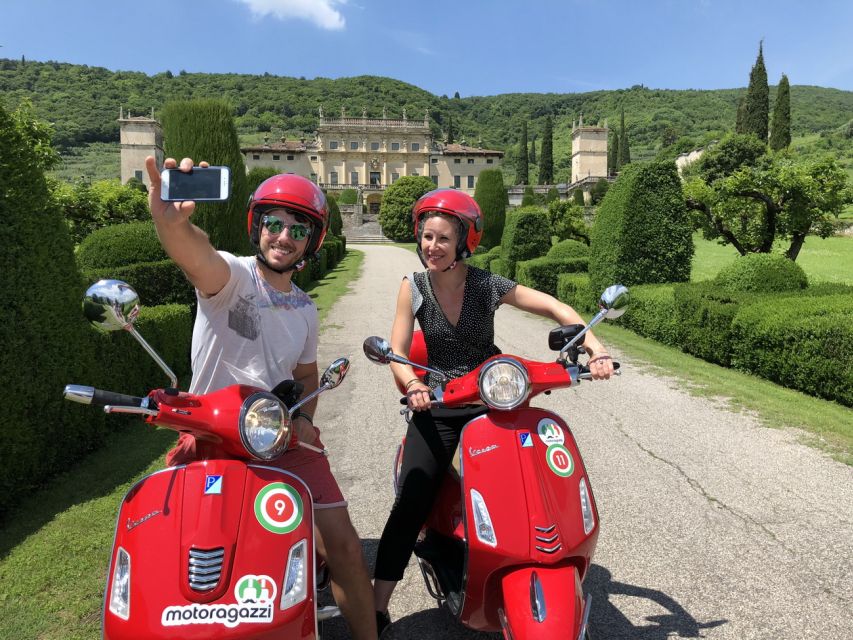 Malcesine: Lake Garda self-guided Vespa tour - Following the DGtalguide route