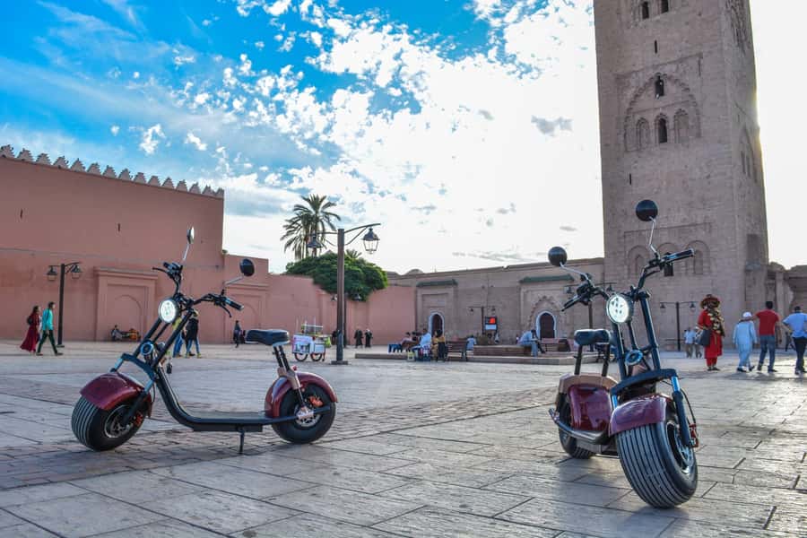 Marrakech: Glide Through the Red City on an EcoScooter Tour! - Koutoubia and Jamaa El Fna: a quick first look