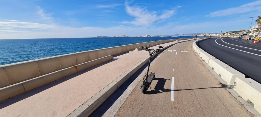 Marseille: Self-Guided Smartphone Tour by E-Scooter - How the virtual guide works in real use
