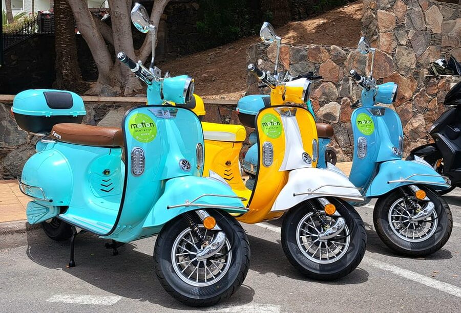 Maspalomas and Las Palmas: electric vintage scooter for rent - What your rental day can look like