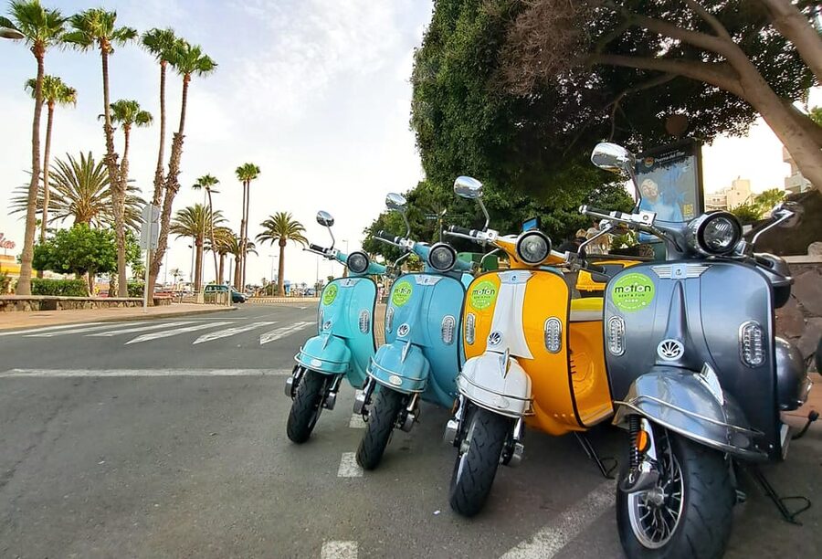 Maspalomas and Las Palmas: electric vintage scooter for rent - Why the electric motor changes the ride