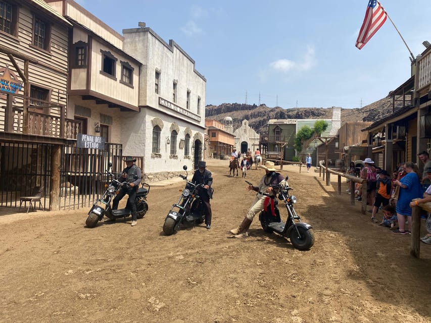 Maspalomas: E-Scooter or E-Bike Tour+Western Town Sioux City - The one-hour ride through Maspalomas