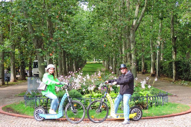Medieval Prague - E-Bike / E-Scooter City Tour - Starting in Malá Strana with a short test ride