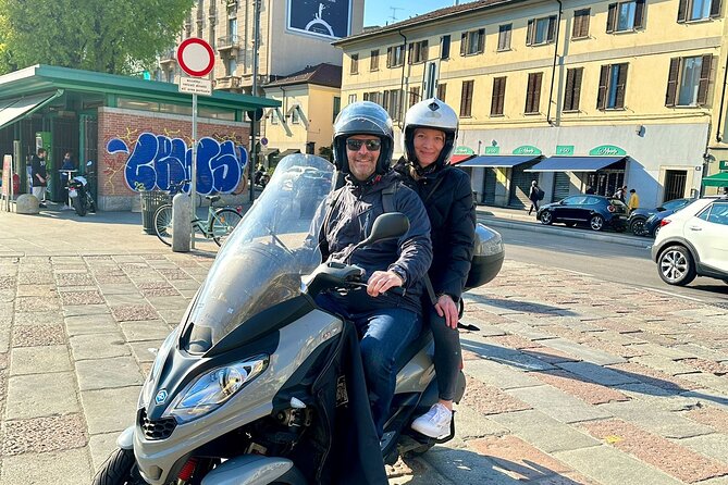 Milan Vespa Adventure: Private Tour for Couples and Friends - Brera, fashion, and Milanese style