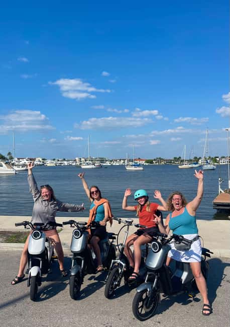 Naples Florida: Downtown Electric Moped Tour - Fun For All - Starting at Shoppes at Dockside