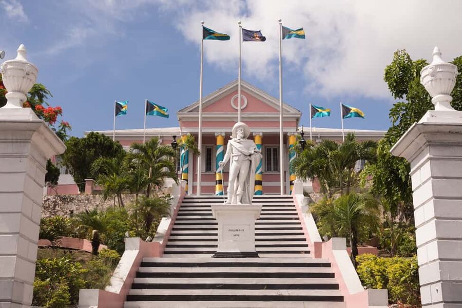 Nassau: E-Scooter Tour with Food Tasting and Local Drinks - Bahama Barrels and Nassau’s art scene