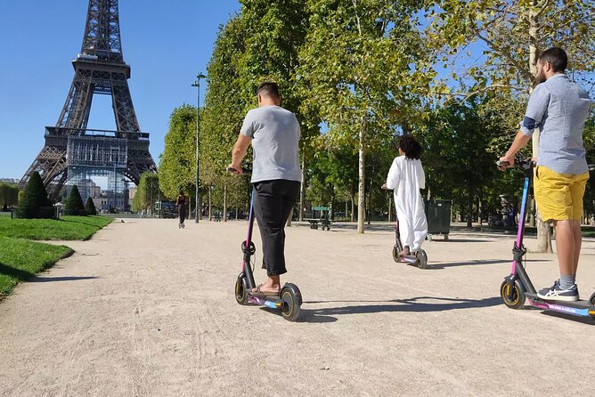 Paris City Tour by E-Scooter with Fun Guide (Small groups) - Grand Palais, Invalides, and Place de la Concorde
