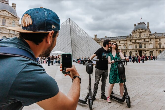 Paris E-Scooter Tour with fun & informative guide (small groups) - A useful break in Le Marais