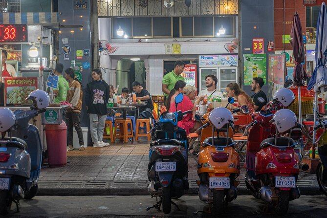 Phnom Penh Evening Foodie Vespa Tour / Tuk Tuk Available - A 5:30 pm start and an easy hotel pickup