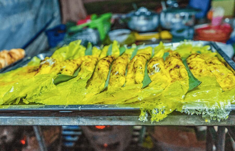 Phnom Penh Night Foodie Vespa Tour / Tuk Tuk Available - Kandal Market Restaurant Offers a Proper Meal