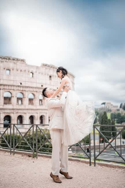 Photo Shoot in Rome with Vespa And Vintage Fiat 500 Options - The Pantheon and Its Grand Square