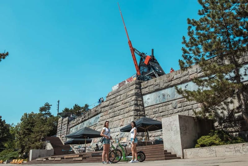 Prague: 3-Hour E-Scooter Tour in German - Strahov Monastery and Petrin Tower