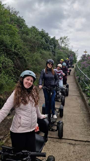 Prague: City Highlights E-Scooter Tour - Starting beside Charles Bridge