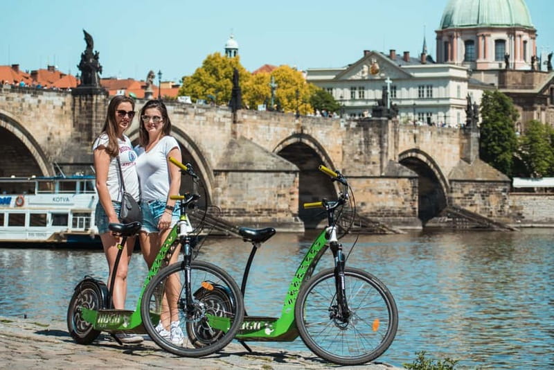 Prague: E-Scooter HUGO Bike Rental - What you can see, and what is not promised
