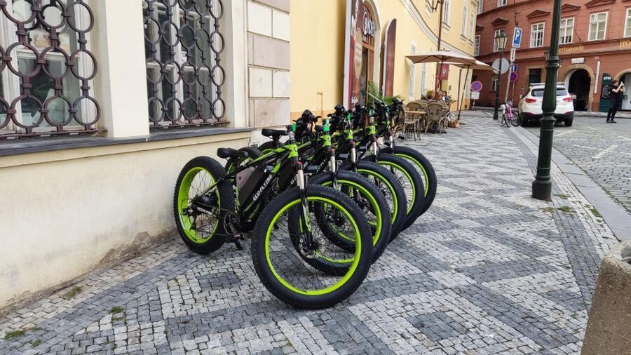 Prague: Electric Scooter & Cruiser Fat eBike Rental - Key points about the Prague electric rental